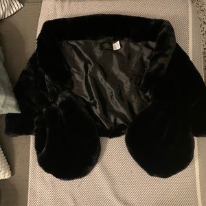 Faux fur shawl